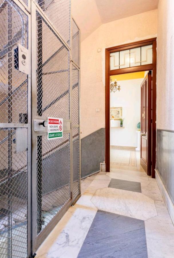 Merlo House - Inside The Historical Center Palermo Exterior foto